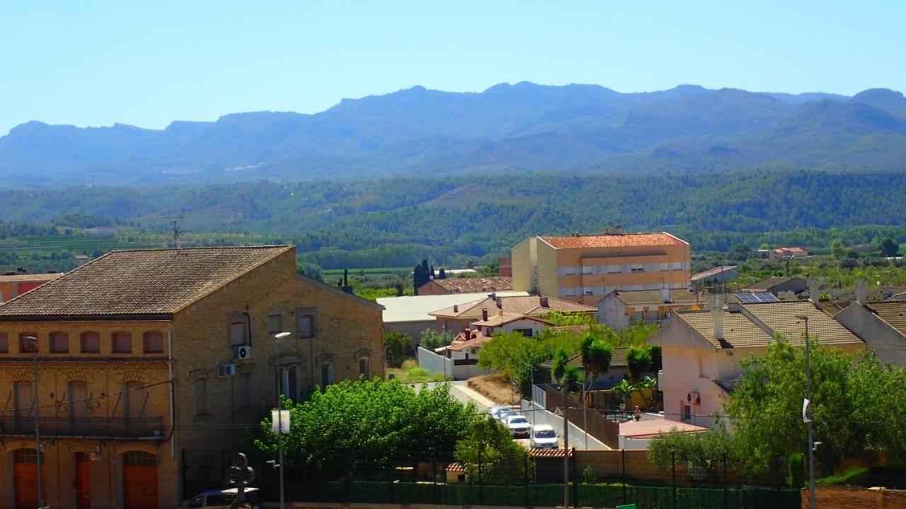 Ebro Escape Luxury Apartment Mora d'Ebre Bagian luar foto